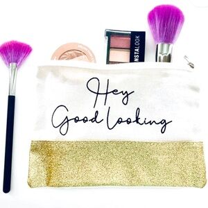 ❤️EXTRA 50% OFF❗️Hey Good Lookin’” Selfie Prep Kit/ White Makeup Pouch
